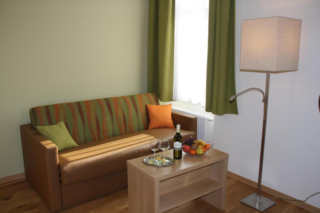Weinhotel Rieder พอยส์ดอร์ฟ ภายนอก รูปภาพ