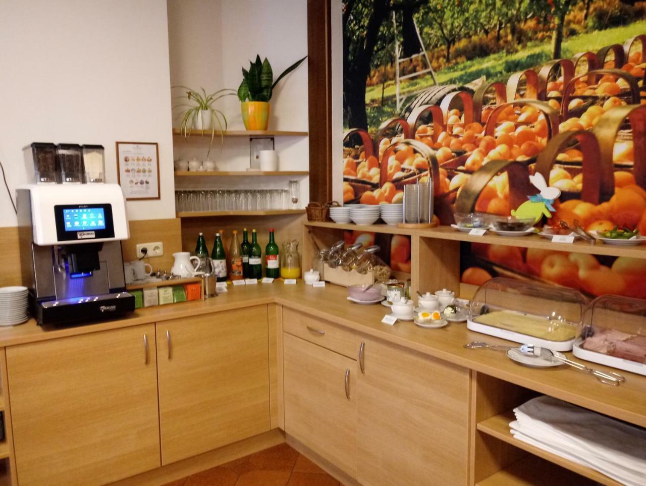 Weinhotel Rieder พอยส์ดอร์ฟ ภายนอก รูปภาพ